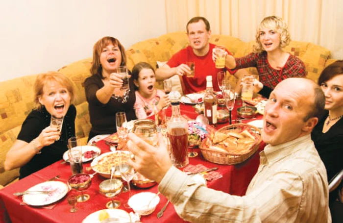 Când cuplul devine familie, copiii sunt nelipsiţi de la distracţiile părinţilor