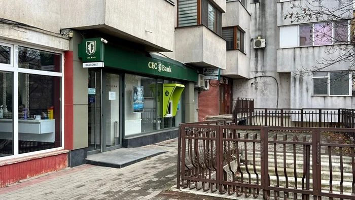 Banca unde a avut loc jaful FOTO: Ziarul de Iași
