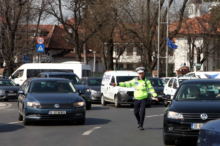 Polițiștii se află de astăzi și până duminică în toate intersecțiile aglomerate ale Capitalei