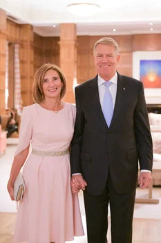 2 carmen iohannis la aachen germania rochie eli laslean 6 jpg jpeg