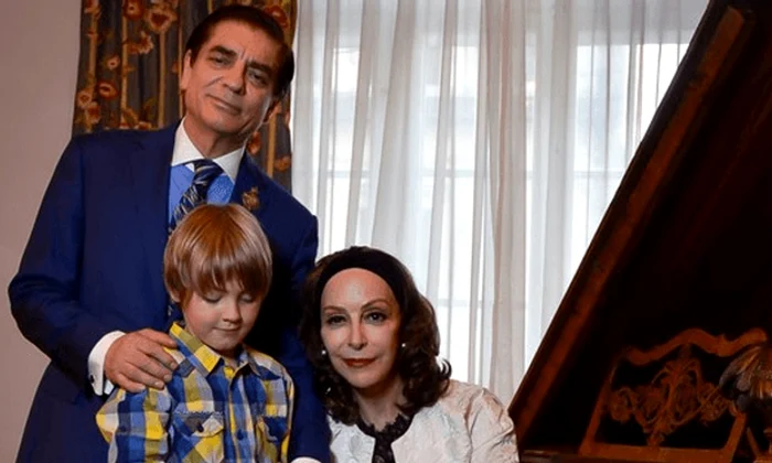 Paul Lambrino aka Prințul Paul, cu Prințesa Lia și fiul lor, Carol Ferdinand Lambrino jpg