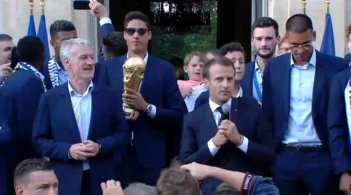 Emmanuel Macron les Bleus jpeg