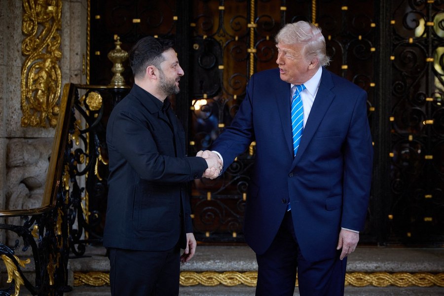  Trump îi promite lui Zelenski că oprește războiul în 30 de zile. Ce urmează după convorbirea „foarte pozitivă”