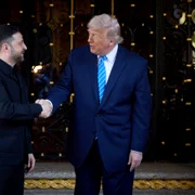 Trump și Zelenski la Mar-a-Lago FOTO Profimedia