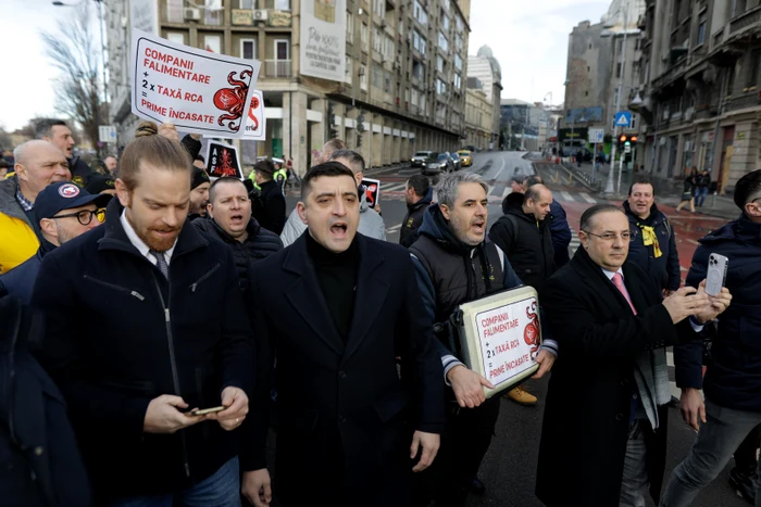 George Simion, protest în fața ASF FOTO Inquam Photos 