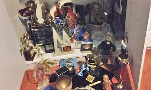 Solistul a strâns 120 de premii în cariera sa de până acum  jpeg