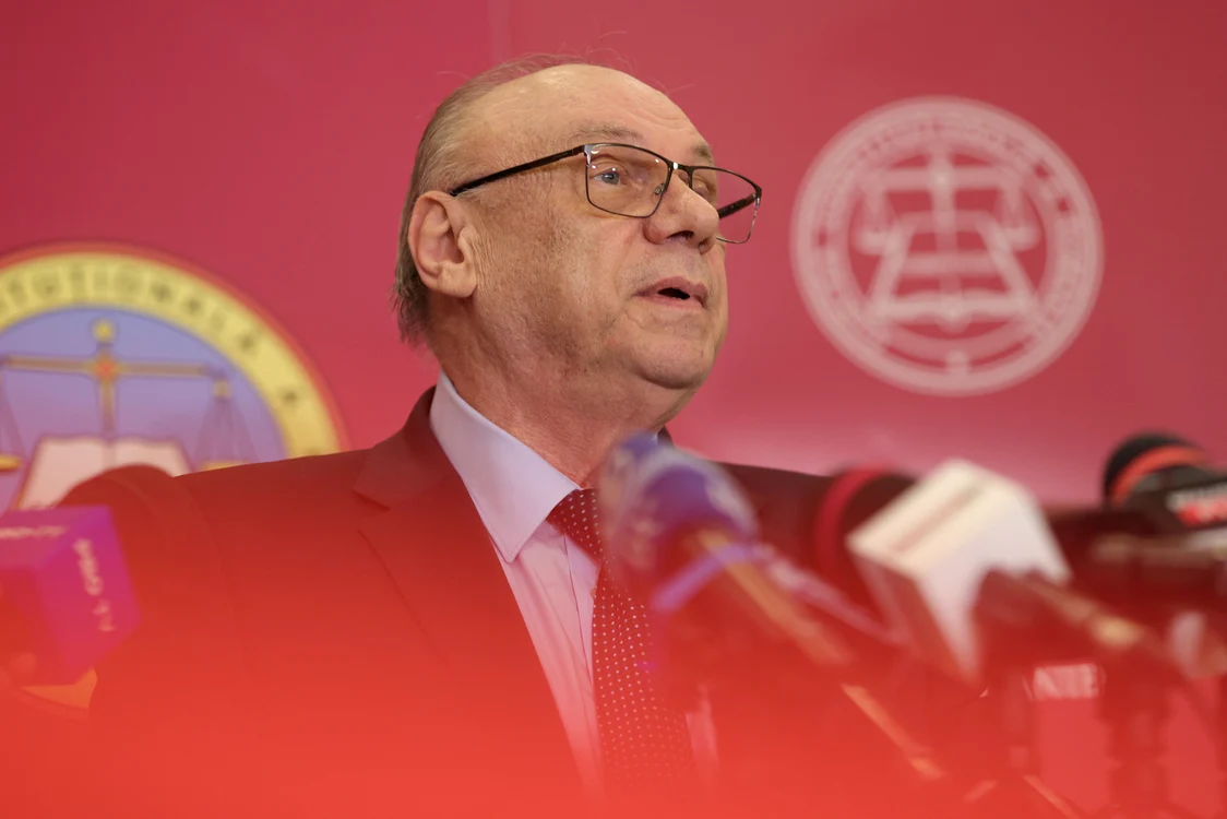 Marian Enache la o conferință de presă. FOTO: Inquam Photos / Octav Ganea