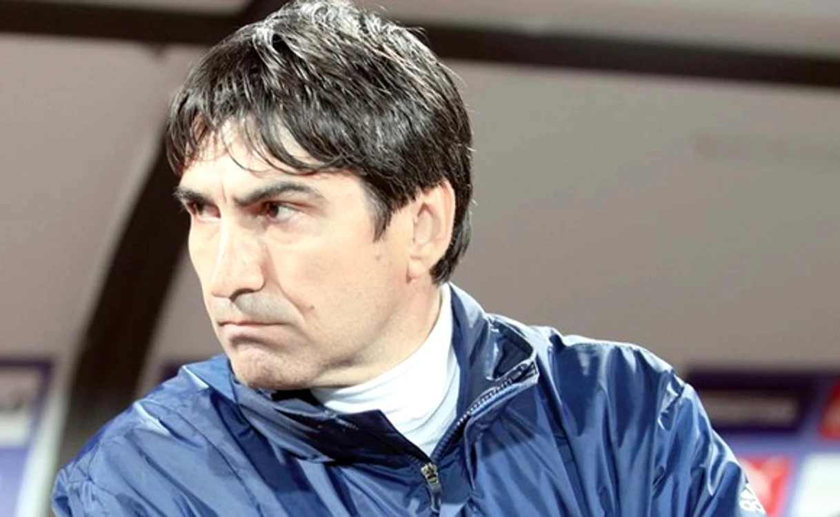 
    Victor Pițurcă  