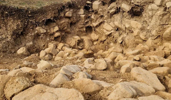 Descoperiri arheologice pe platoul „Dumbravă” (© Facebook / Muzeul Vrancei)