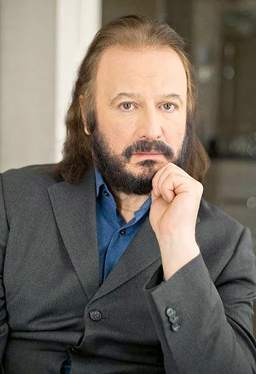 Incredibil! Doctorul Samir Chachoua susţine că l-a făcut bine pe actorul de 50 de ani cu un leac străvechi