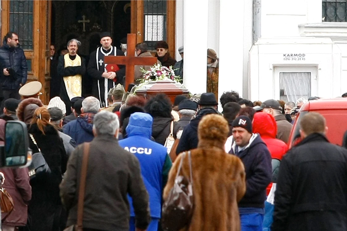 irina petrescu inmormantare