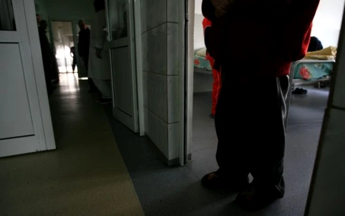 Pacientul a fost găsit de către familie plin de sânge Foto: adevarul.ro