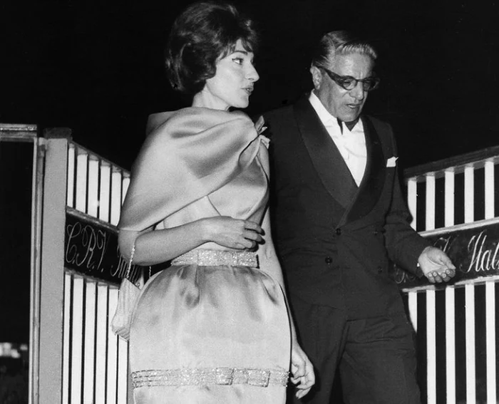 Onassis ajunsese să-i spună că era o nenorocită cu un fluier în gâtclickpentrufemei.ro