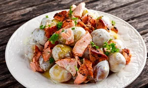 salata cartofi noi shutterstock 520527691 jpg