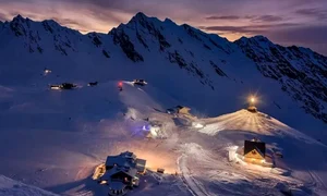 hotelul de gheata jpg