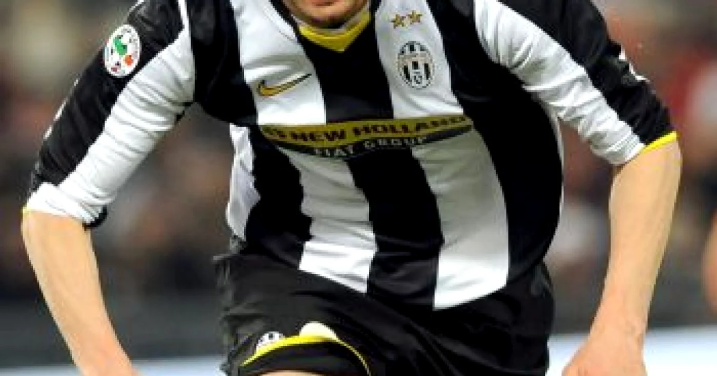 FOTBAL: Vincenzo Iaquinta şi-a prelungit contractul cu Juventus