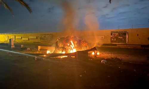Rachetele americane au lovit maşina în care se afla Soleimani, în apropierea Aeroportului Internaţional Bagdad jpeg