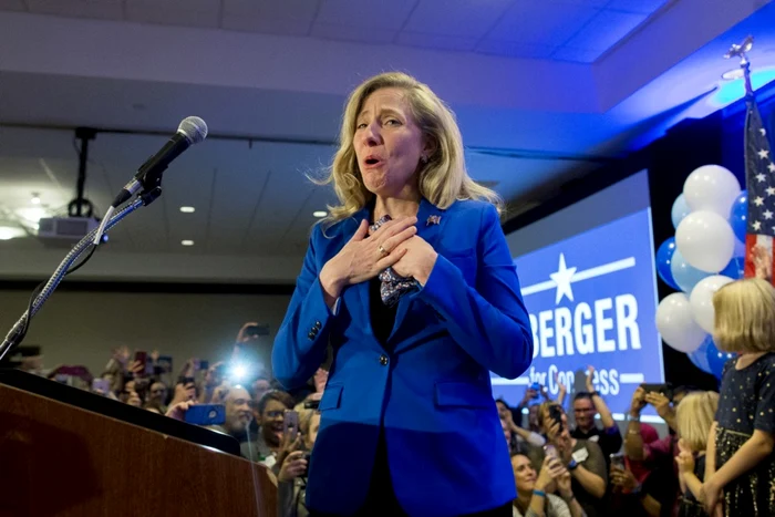 Abigail Spanberger este noua guvernatoare a statului Virginia FOTO EPA-EFE