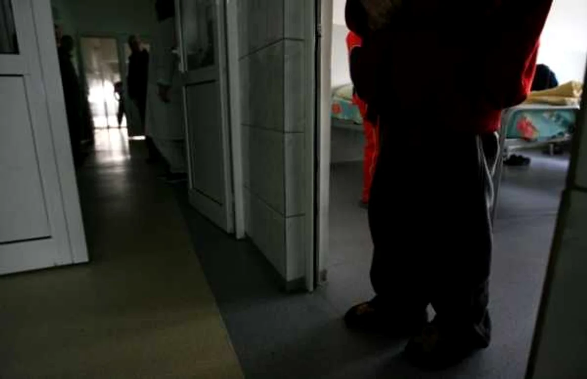 Familia l-a găsit pe pacient într-o stare deplorabilă Sursa arhivă