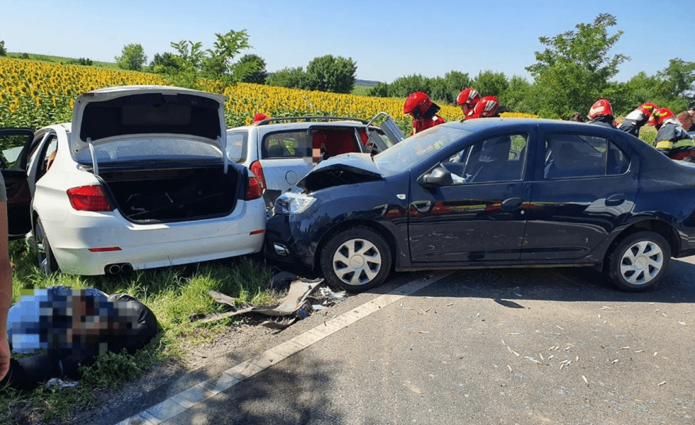 Bărbat reținut în cazul tragediei de la Sintești, soldată cu uciderea a cinci persoane pe DN2