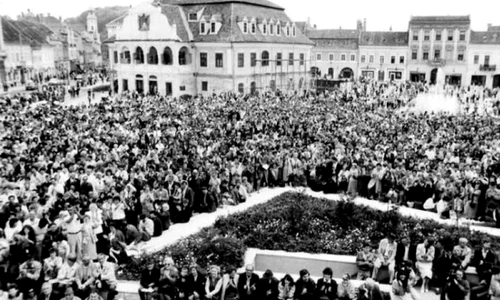 Micile revoluţii din comunism  De ce i au bătut ţăranii pe activişti la Sfatul Popular şi cum a apărut „Vrem lumină să nvăţăm şi apă să ne spălăm” jpeg