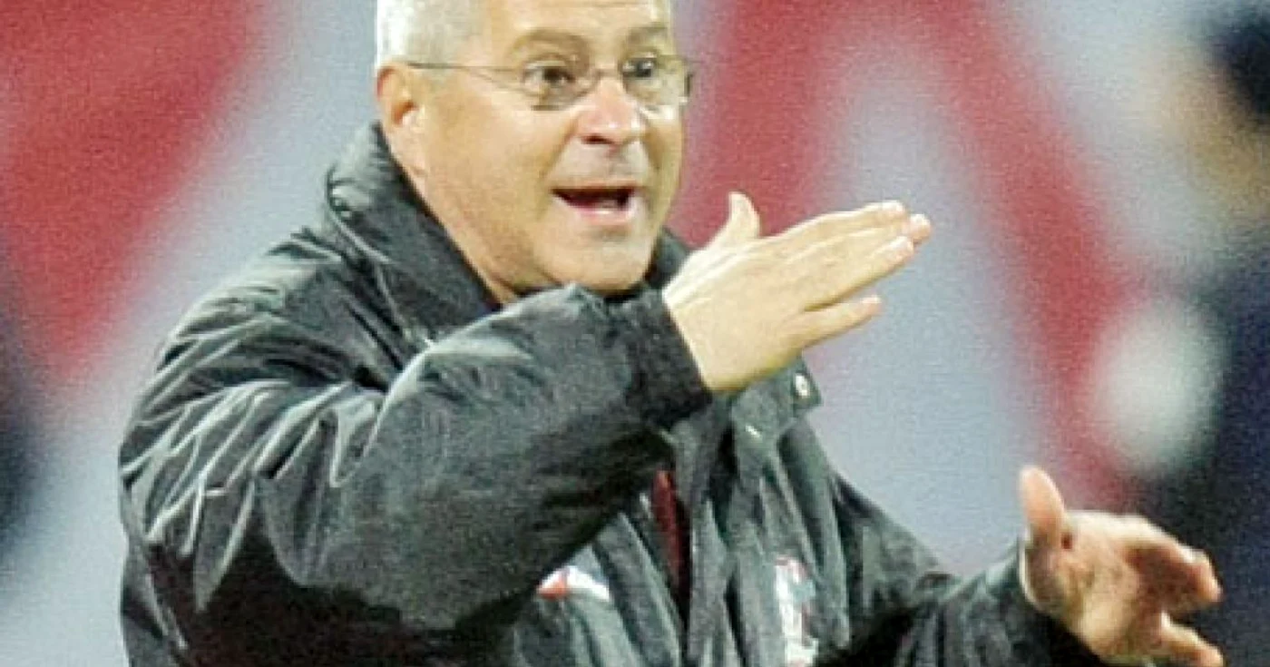 Nicolae Manea vrea victoria la Alba Iulia 
