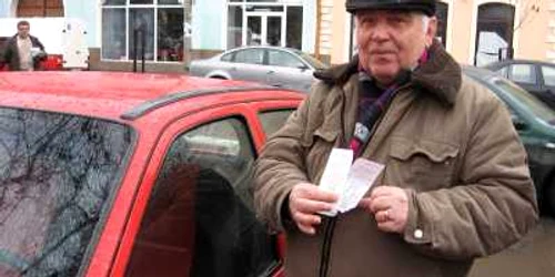 Nicolae Rus a plătit două tichete de parcare azi 