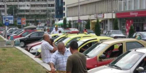 Neamţ: Taximetriştii de la Unic, speriaţi de modificările din trafic