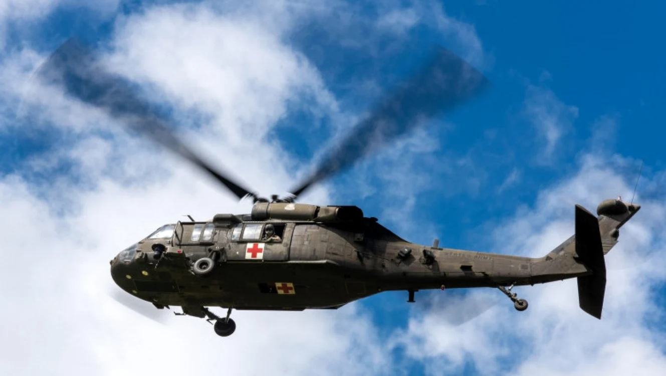 Arhivă: elicopter Black Hawk, folosit în misiuni de salvare - Foto  Profimedia