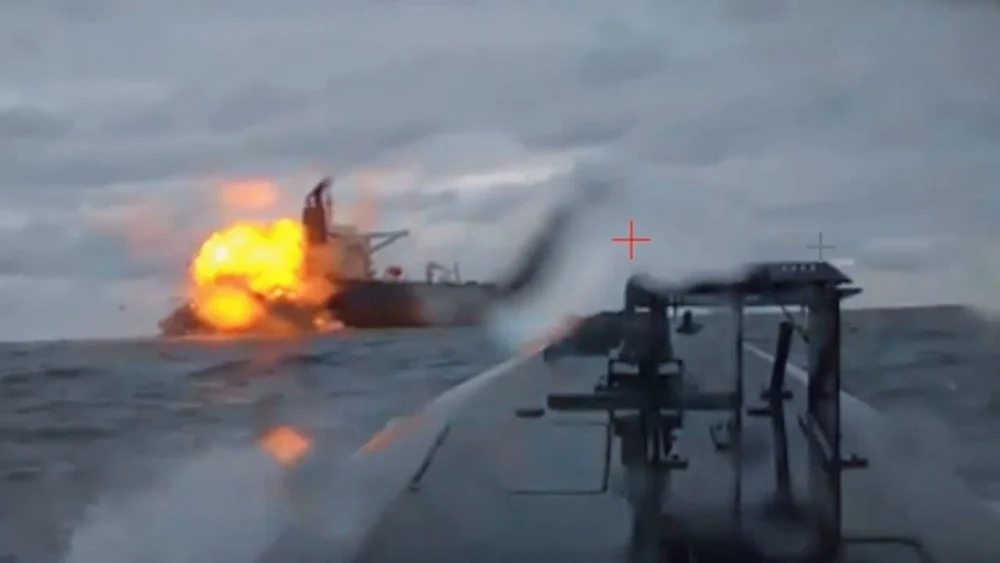 Ucraina țintește flota din umbră a Rusiei. Drone navale de un sfert de milion de dolari lovesc petroliere de zeci de ori mai scumpe