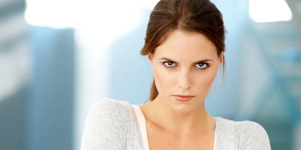 Sindromul premenstrual provoacă tulburări emoţionale