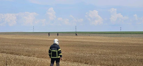Autoritățile au ajuns la locul unde a căzut drona, în județul Buzău/FOTO: Facebook / Campus TV Buzău