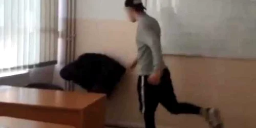 elev umilit si batut