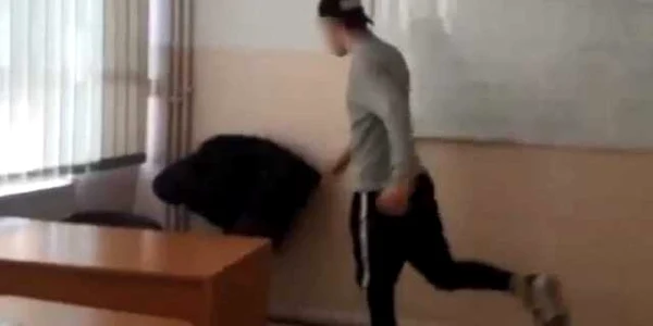 elev umilit si batut