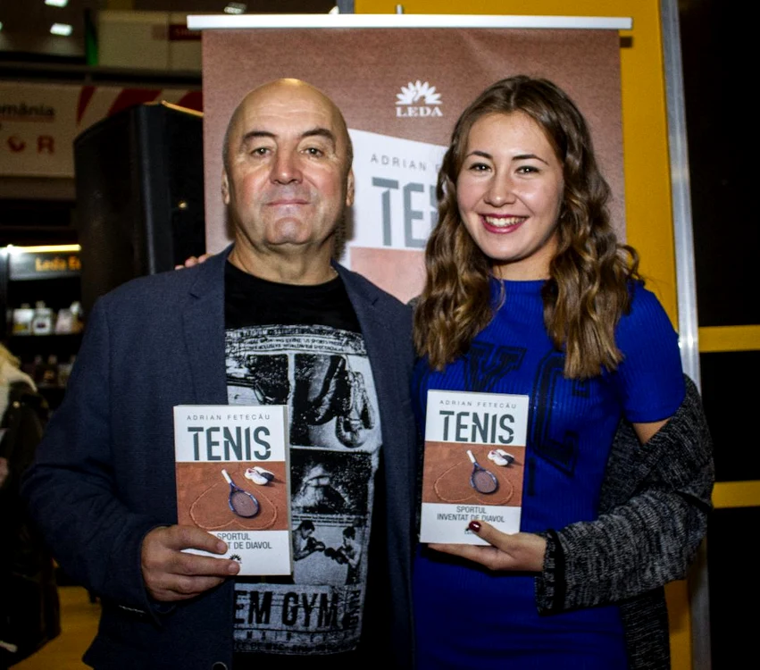 Alături de fiica lui, Irina, de la lansarea cartii "Tenis-sportul inventat de diavol", ultima scrisa de el