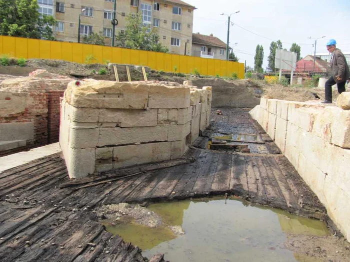 Vestigiul istoric va fi mutat. FOTO: Arhiva Adevărul