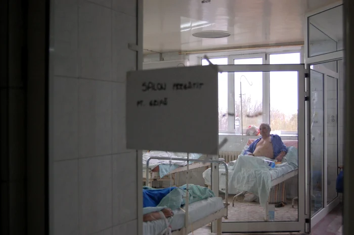 Alte trei cazuri de gripă porcină în Galaţi