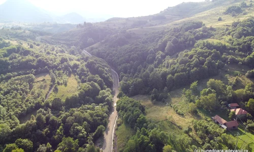 Transalpina metaliferilor  Foto Daniel Guță  ADEVĂRUL (106) JPG