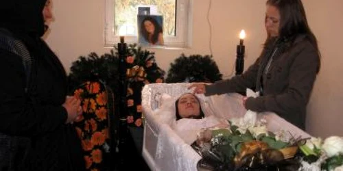 Bistriţa : Ana-Maria Cherecheş n-a mai apucat să fie mireasă în viaţă