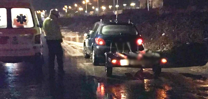 Conducătorul auto a rămas fără permis de conducere şi este cercetat penal pentru săvârşirea infracţiunii de vătămare corporală din culpă.