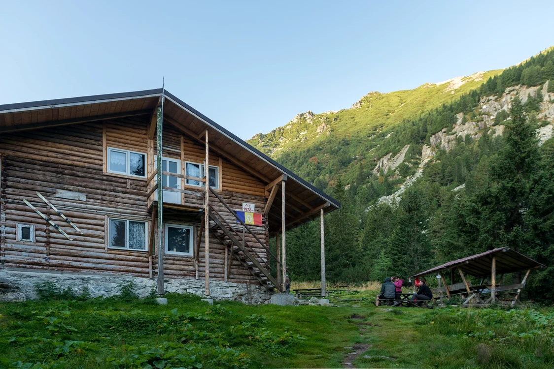 Cabana Gențiana. Foto: Daniel Morar. Facebook