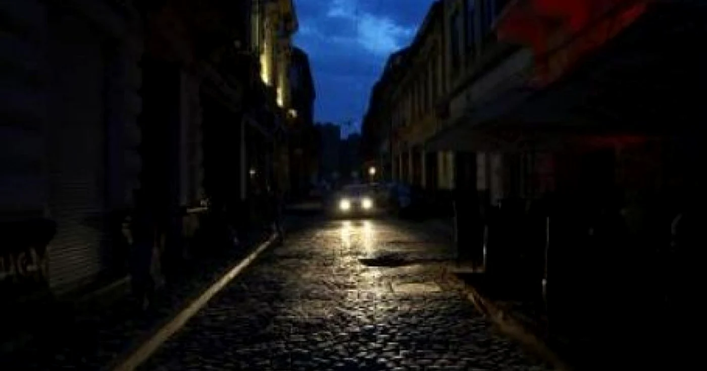 Mai multe localități nu beneficiază de iluminat public din cauza costurilor prea mari 