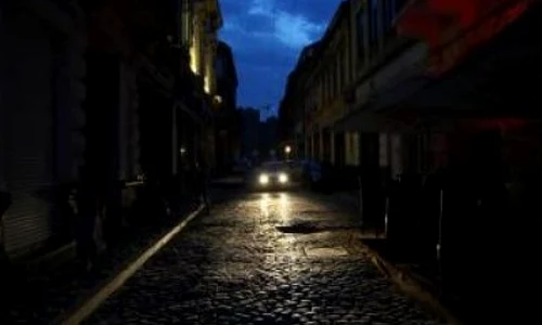 Mai multe localități nu beneficiază de iluminat public din cauza costurilor prea mari 