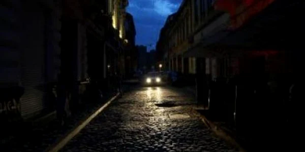 Mai multe localități nu beneficiază de iluminat public din cauza costurilor prea mari 