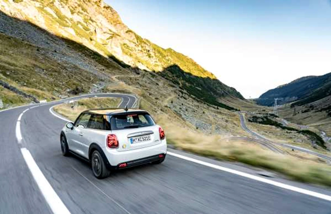 MINI COOPER SE