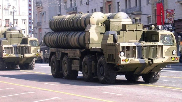 Rusia dotează armata siriană cu rachete sol aer S 300 jpeg