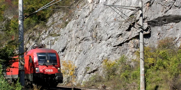 calea ferata simeria petrosani foto daniel guta adevarul