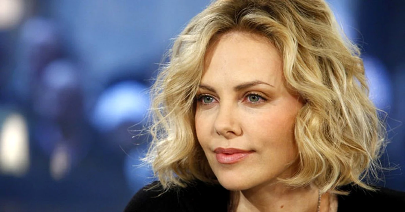 
    Charlize Theron a împlinit astăzi 40 de anifoto: Twitter  