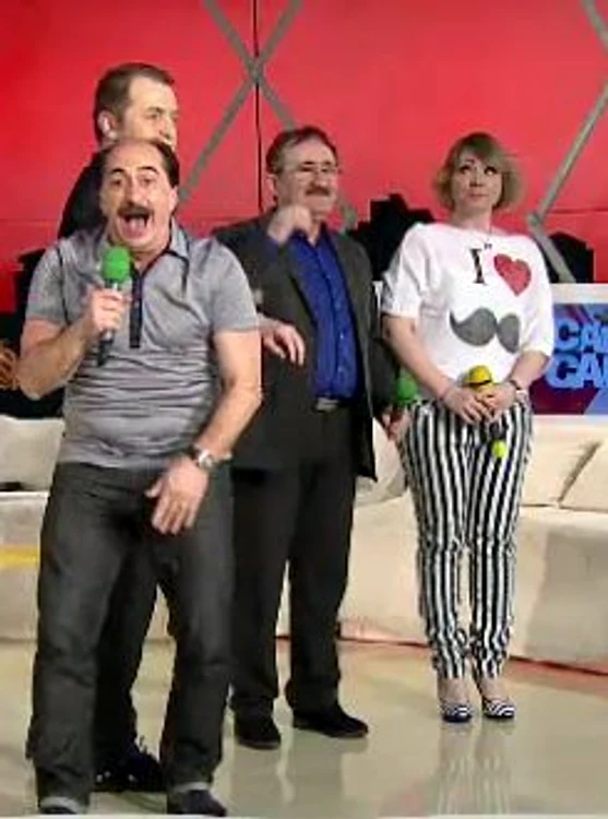 Ana Palade le-a făcut o surpriză "celor doi taţi" (captură: Acasă TV)