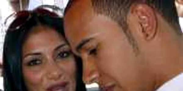 Lewis Hamilton şi Nicole Scherzinger * Foto: Reuters